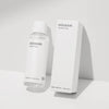 Mixsoon Heartleaf Toner in transparenter Flasche mit weißem Etikett und passender Box, minimalistisch inszeniert vor hellem Hintergrund.