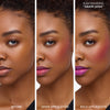 Drei Porträts derselben Frau: ohne Make-up, mit leichtem und mit intensivem Yummy Skin Blurring Balm Powder Flushed in Beerenton „Grape Soda“.