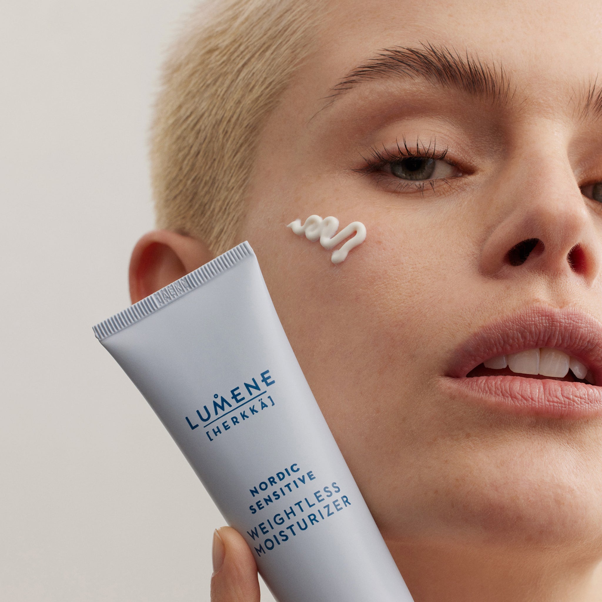 Nordic Sensitive [HERKKÄ] Weightless Moisturizer Lumene | PURISH