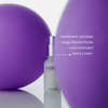 MERME Pore & Line Refine Face Serum Flasche zwischen zwei großen lila Luftballons, mit deutschem Text zur Minimierung von Poren und Fältchen.