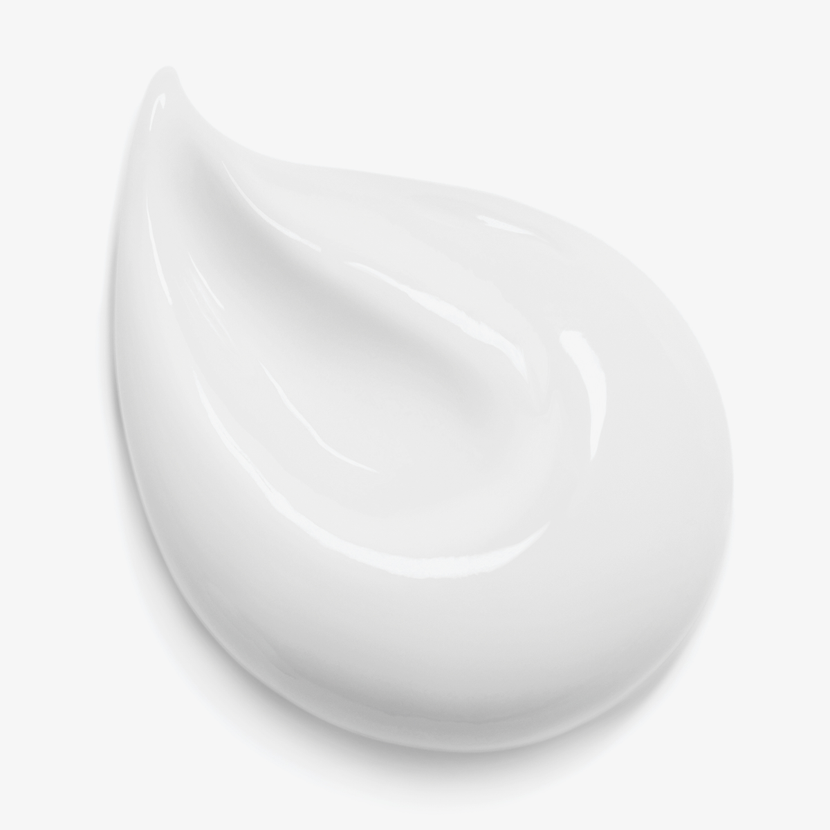 Ein Klecks SKIN1004 Madagascar Centella Cream, eine weiche weiße Creme, steht auf einem weißen Hintergrund.