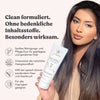 Frau mit langen dunklen Haaren hält Biotin-Shampoo in der Hand; daneben Text zu cleanen, wirksamen Inhaltsstoffen.