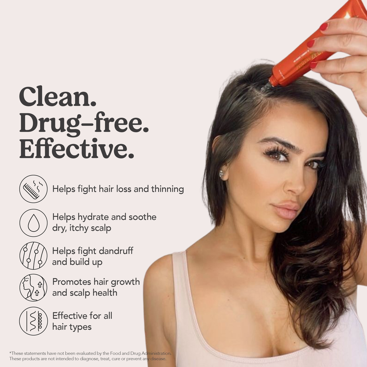 Frau trägt ein rotes Kopfhaut-Serum mit Applikatorspitze direkt auf den Scheitel auf, daneben Benefits zur Kopfhaut- und Haarpflege.