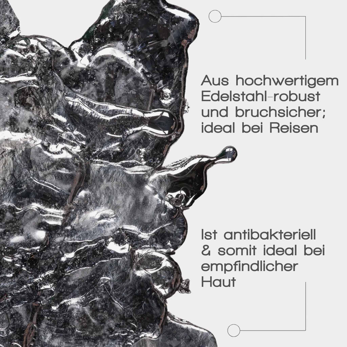 Detailaufnahme eines silberfarbenen Edelstahl-Gua-Sha mit reflektierender Oberfläche. Text: „Robust, bruchsicher & antibakteriell – ideal für Reisen und empfindliche Haut“.