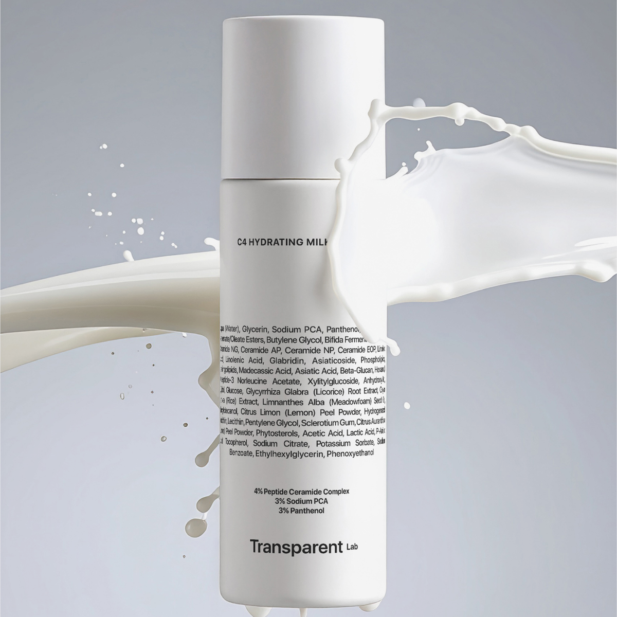 Eine Flasche Transparent Lab C4 Hydrating Milky Toner mit einem Strudel aus milchiger Flüssigkeit drum herum.