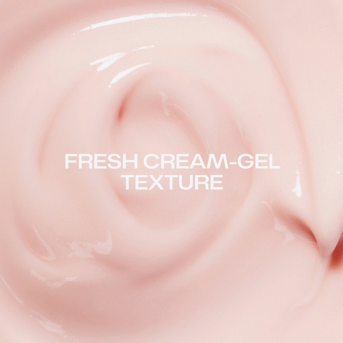 Nahaufnahme von Nordic Bloom Bounce Moisturizer von Lumene: glattes, blassrosa Creme-Gel mit "FRESH CREAM-GEL TEXTURE" in weißer Schrift.