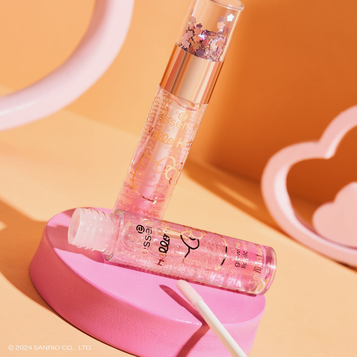 Hello Kitty glowing lipgloss