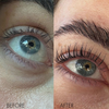 Nahaufnahme eines Auges vor und nach der Anwendung des SWEED Wimpernwachstumsserums, wobei auf dem Nachher-Bild sichtbar längere und vollere Wimpern zu sehen sind.