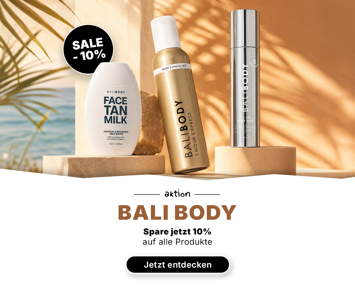 Werbebanner für Bali Body mit Face Tan Milk, 1 Hour Express Selbstbräunungsschaum und Self Tan Body Mist vor tropischer Strandkulisse. Hinweis auf 10 % Rabatt.
