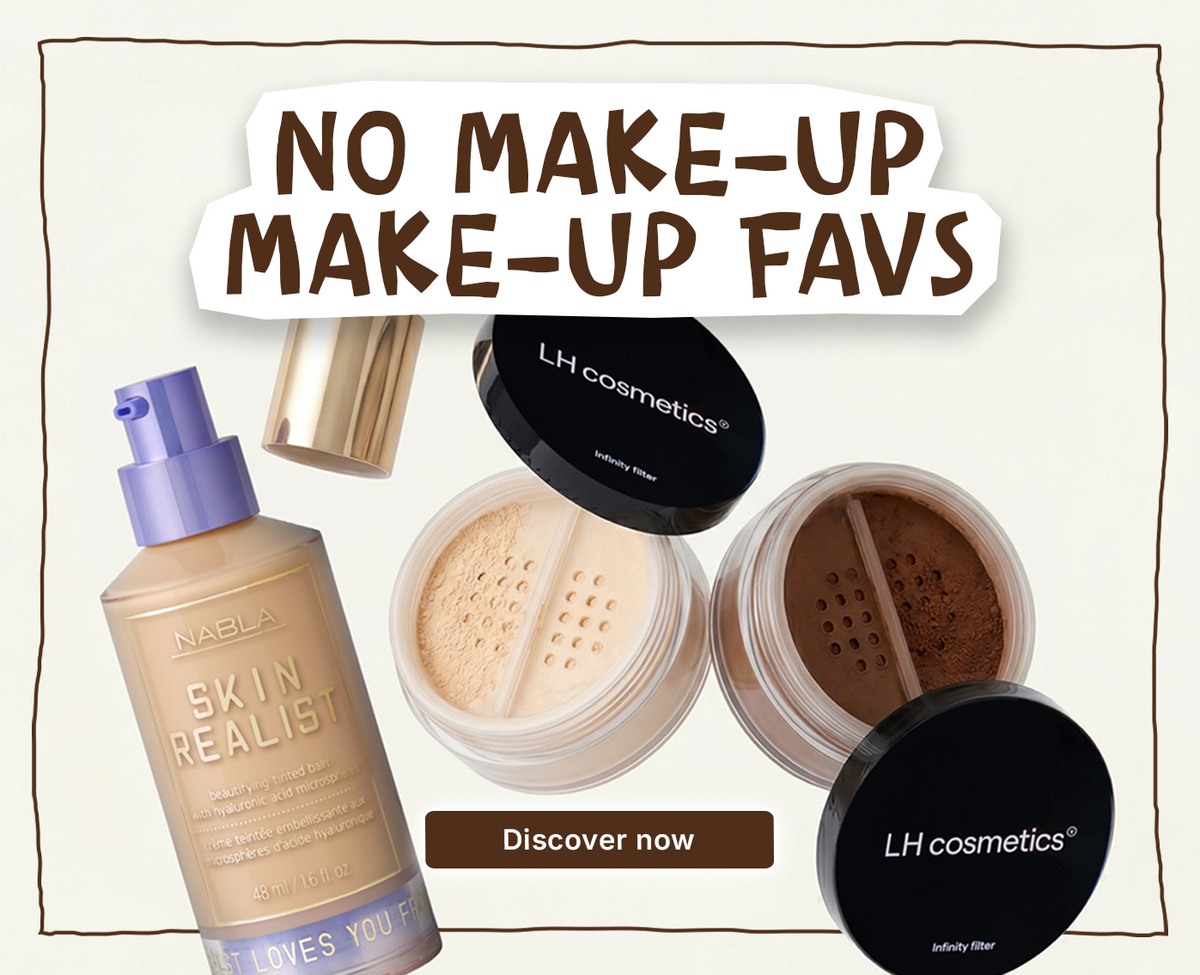 Flüssige Grundierung und zwei lose Puder mit No Make-Up Make-Up Favs Text und einem Discover now Button.