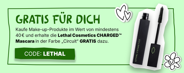 Geöffnete Charged Mascara-Tube; Gratis bei Kauf von Makeup für 40€ mit dem Code LETHAL auf grünem Hintergrund.