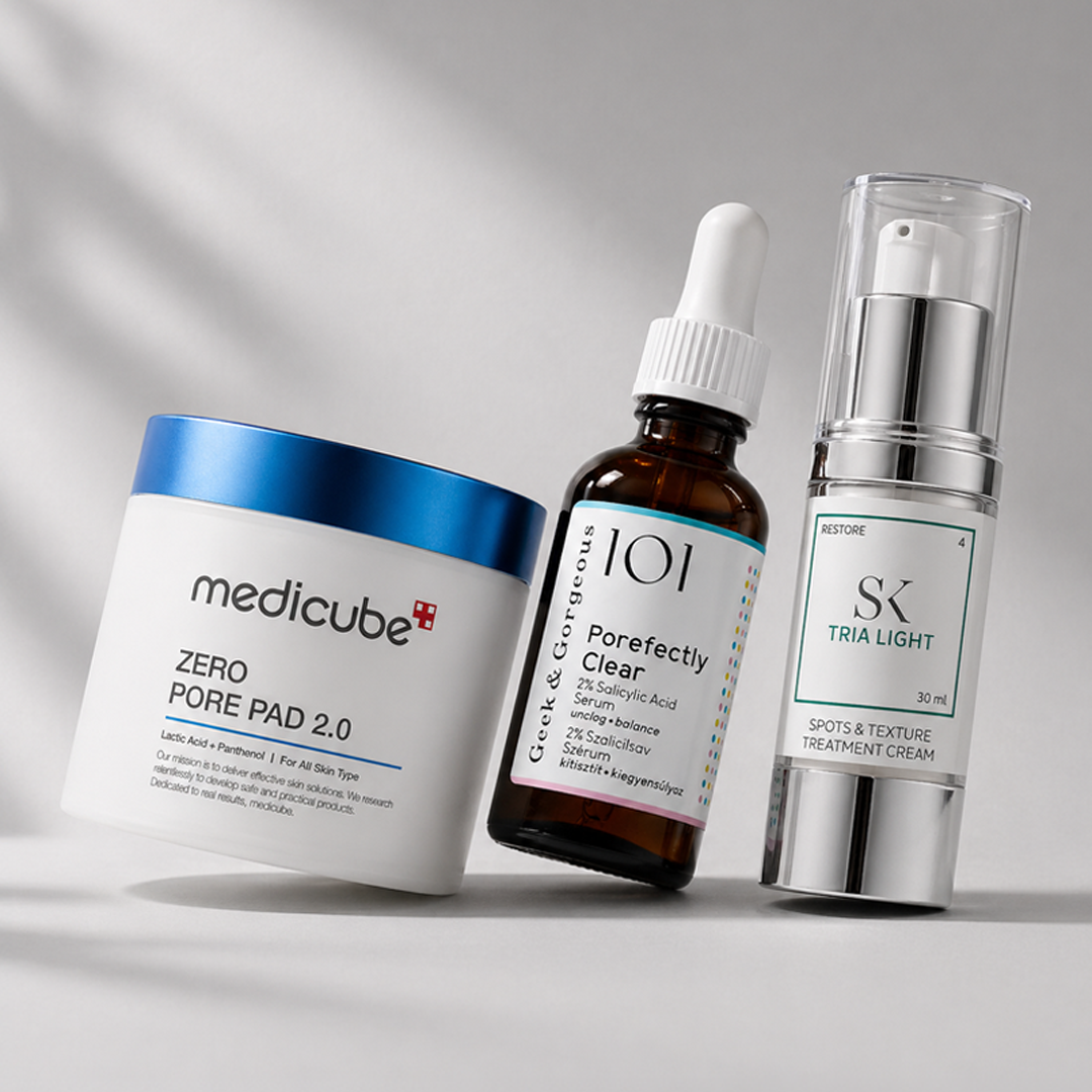 Drei Hautpflegeprodukte von Medicube, Geek & Gorgeous und SKINTEGRA auf hellem, minimalistischem Hintergrund.